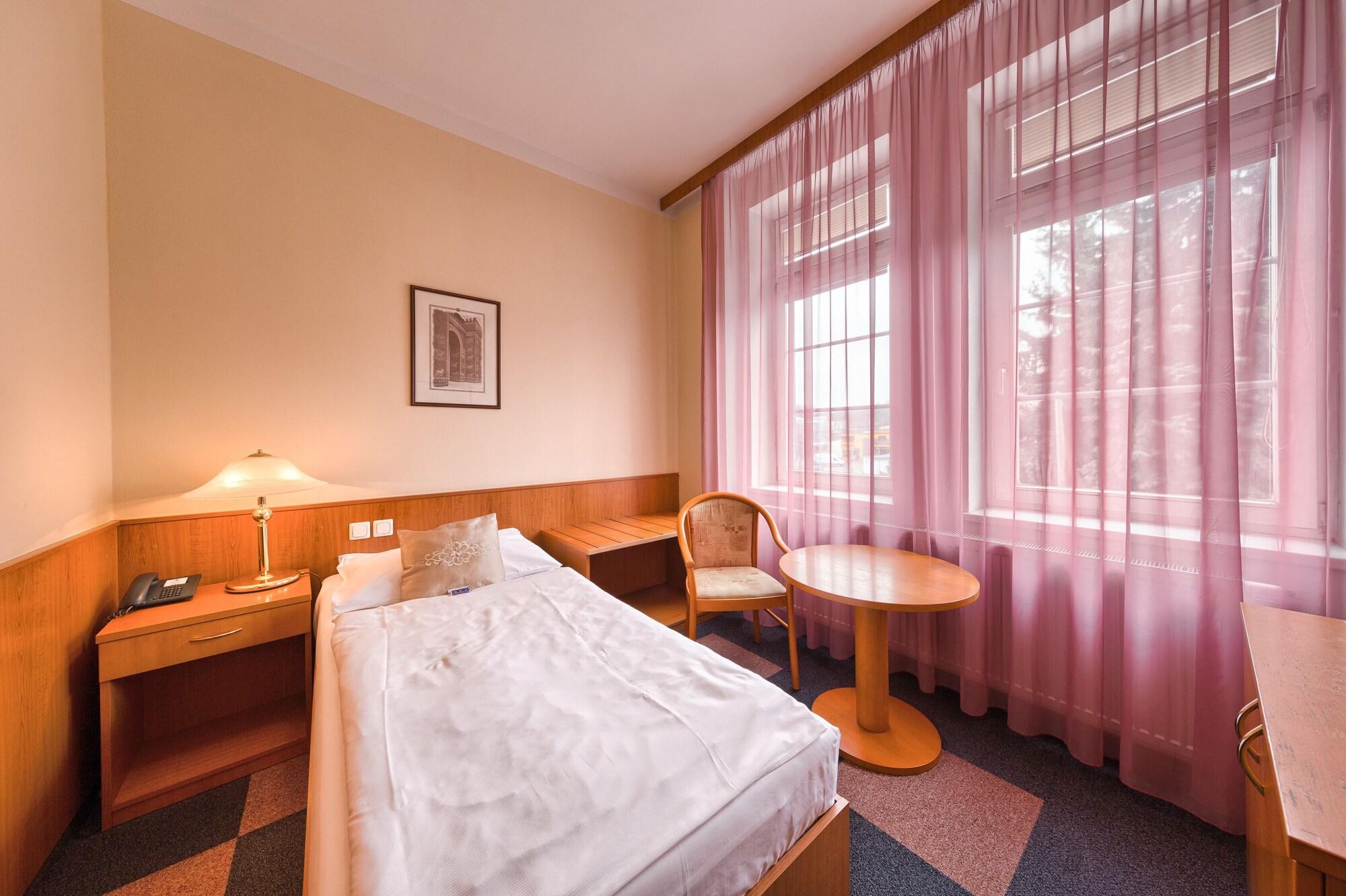 Wellness Hotel Babylon Liberec Zewnętrze zdjęcie